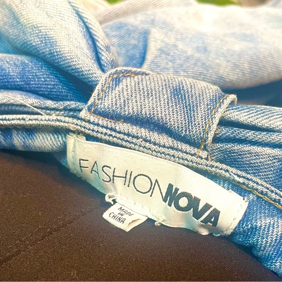 🎀Fashion Nova Bow Jeans 💕 - Picture 7 of 10